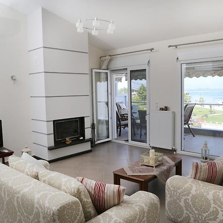 Konstantinos Luxury Apartment Keramoti  Exteriör bild